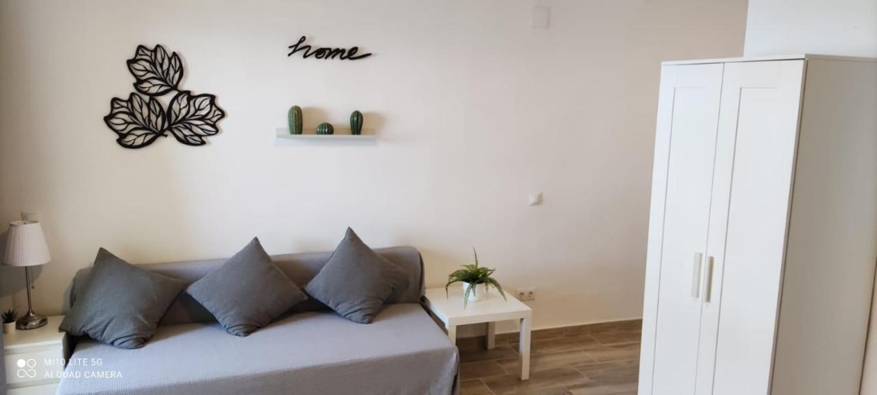 Estudio En Benalbeach, Vistas Mar, Primera Linea Playa Беналмадена Екстериор снимка