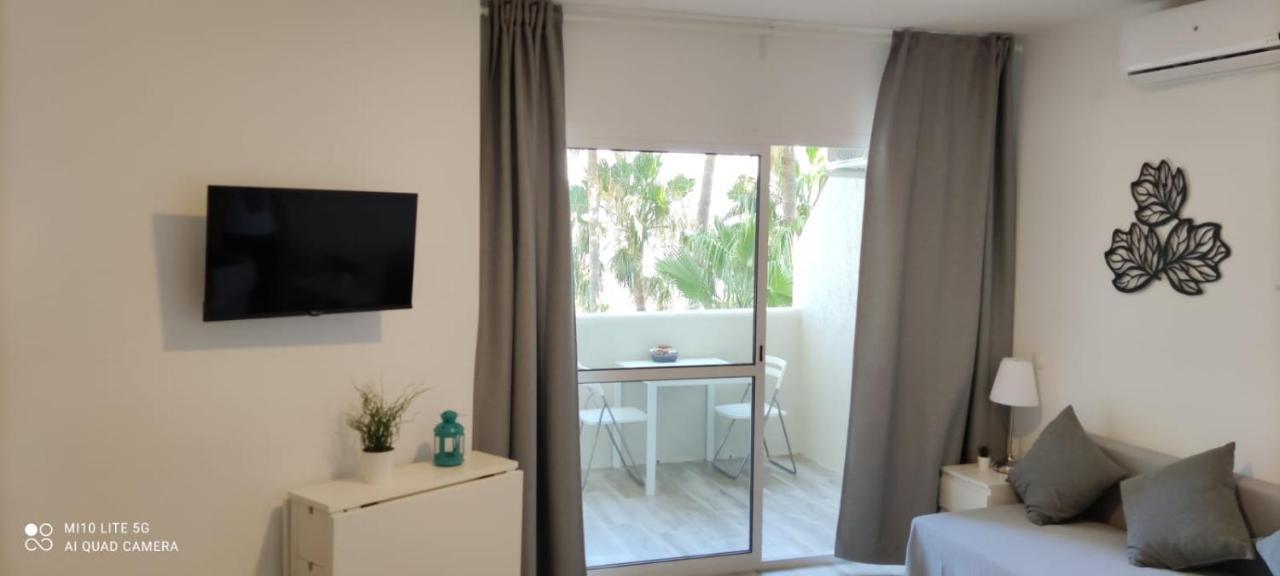 Estudio En Benalbeach, Vistas Mar, Primera Linea Playa Беналмадена Екстериор снимка